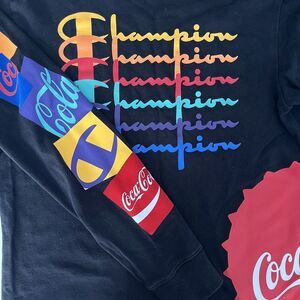 Champion + Coca Cola Long Sleeve Graphic T-Shirt Mens Size Small Black‎